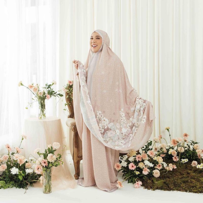 MUKENA MADRE ALMOND BY SERADIA