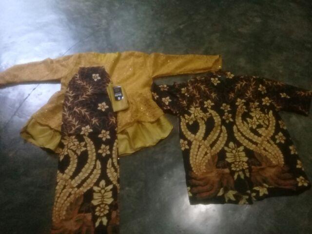 Maura Couple - Sania Ruffle Batik Couple Ori Ndoro Jowi Garansi Termurah Shopee -  Batik Modern Solo