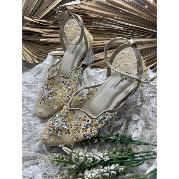 sepatu Rafaizoutfit maharani sepatu wedding shoes wrna gold tinggi 5cm kaca