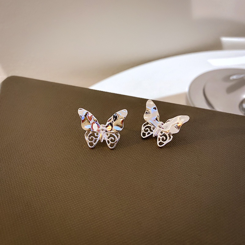 Anting Stud Desain Butterfly Bahan 925 Silver Needle Untuk Wanita