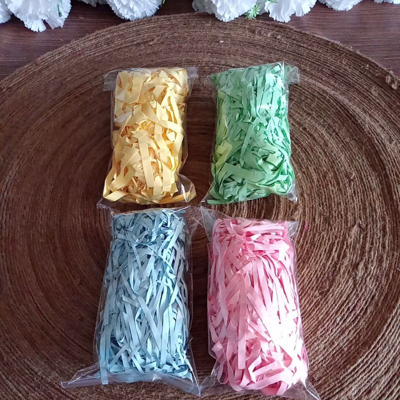 

( 25gram) shredded paper / kertas cacah / kertas serut / kertas isi hampers kado