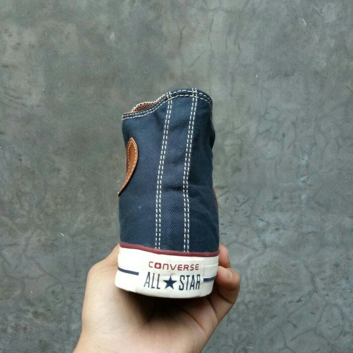 Sepatu Converse Sneakers Pria Wanita Navy Biru Dongker Casual Kets High Tinggi Import Vietnam