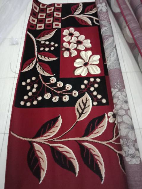 Karpet Permadani Motif Ukuran 190x260 cm Kualitas Premium Bahan Lembut dan Halus