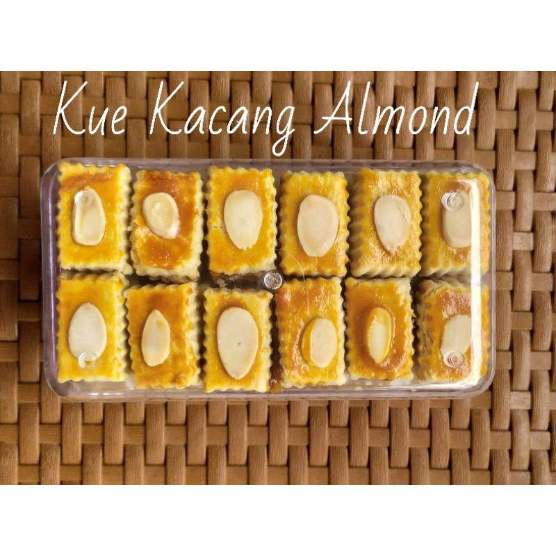 

KUE KACANG ALMOND