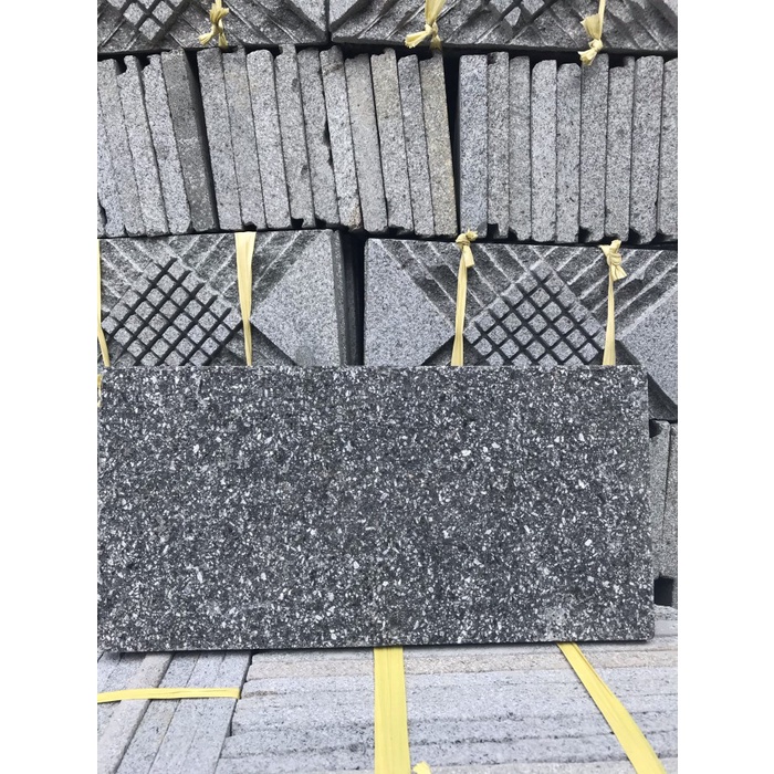 Basalto Hitam 15X30 Cm2 Termurah