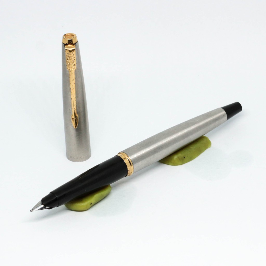 

Parker 45 Flighter Blacktail Fountain Pen (1965)