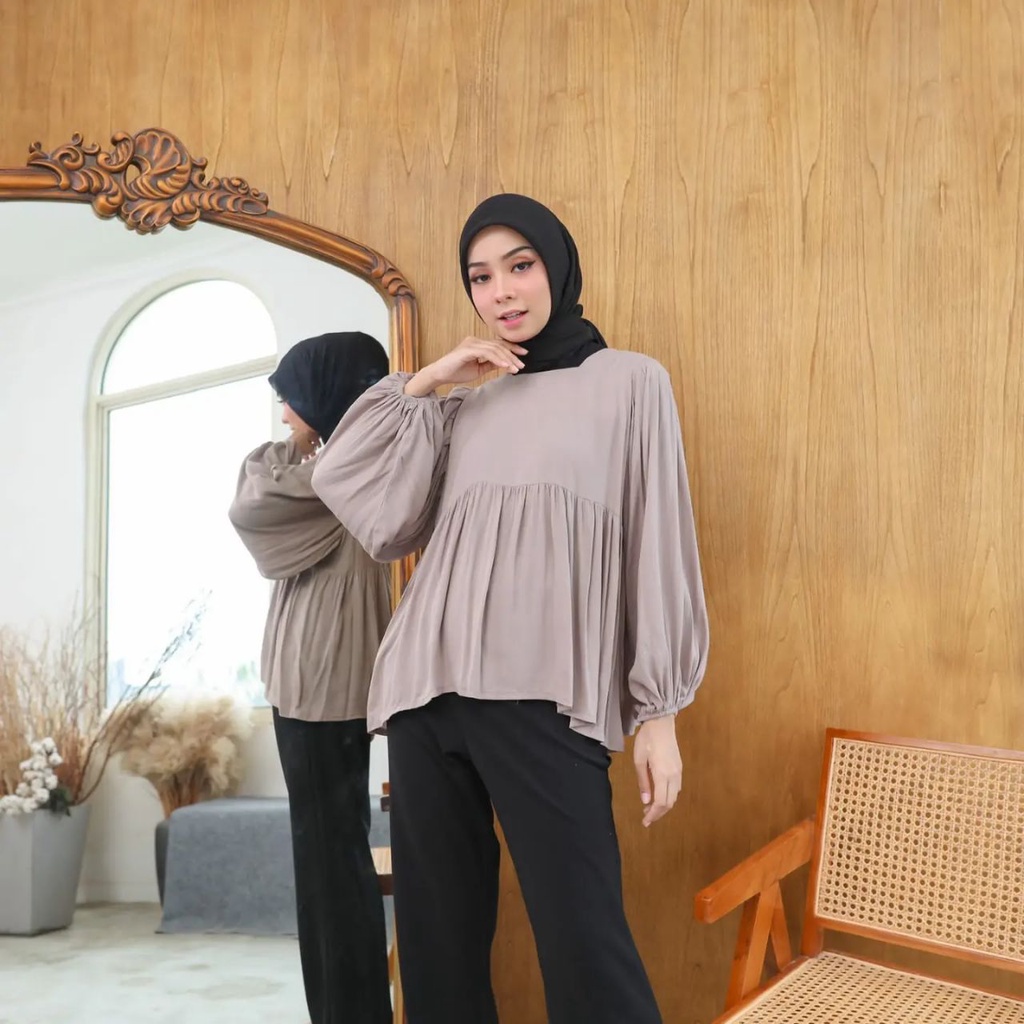 SABILA TOP BLOUSE