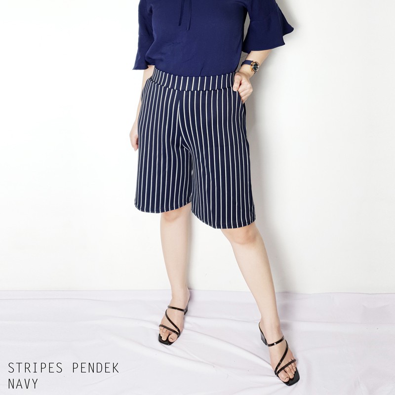 (COD) Celana Kulot Pendek Salur Stripe - Kulot 3/4 7/8 Motif Salur Bahan Crepe Wafel Wanita Murah