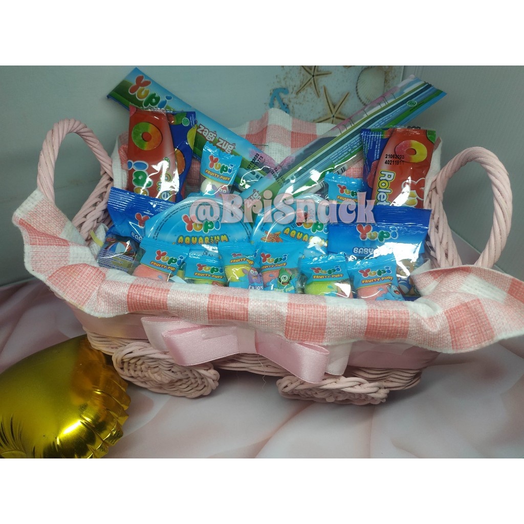 Gummy Box/Yupi Box/Kado Ulang Tahun/Kado Wisuda/Hampers Permen/Gift Box Murah