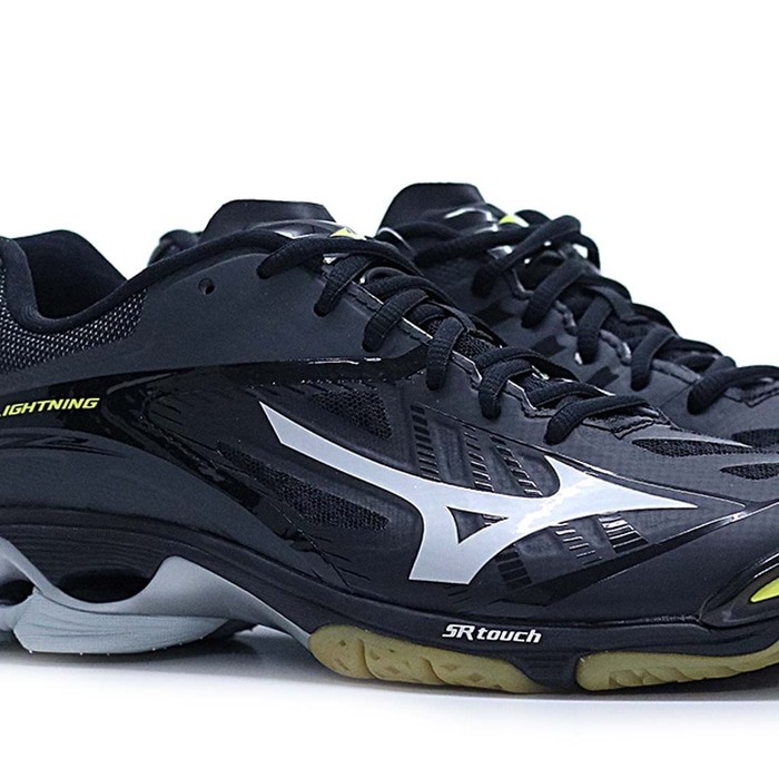 harga sepatu mizuno wave lightning z2