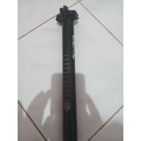seatpost/tiang sadel sepeda ukuran 30,4 panjang 300 mm merk ION