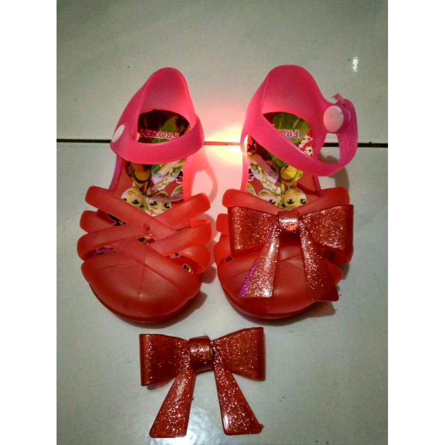 

OBRAL EX DISPLAY REJECT FROZEN RIBBON LIGHT MERAH SIZE 22 (12 CM)