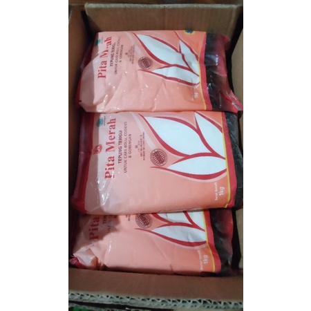 

Tepung terigu 1KG