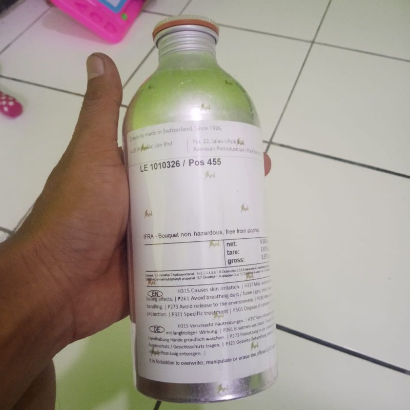 BOTOL KALENG PARFUM/BOTOL BEKAS TUANG PARFUM/BOTOL KALENG ISI 500ML/BOTOLBEKAS PARFUM/BOTOL 1000ML