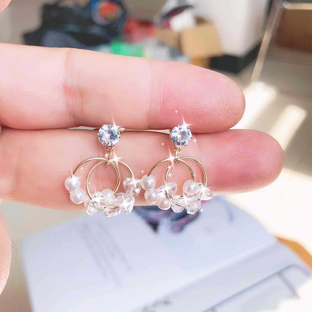 Needway   Anting Geometris Manis Sederhana Wanita Lingkaran Wanita Kristal Fashion Perhiasan