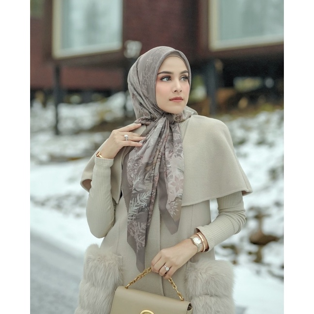 DISNEY FROZEN BUTTONSCARVES BRUNETTE XL