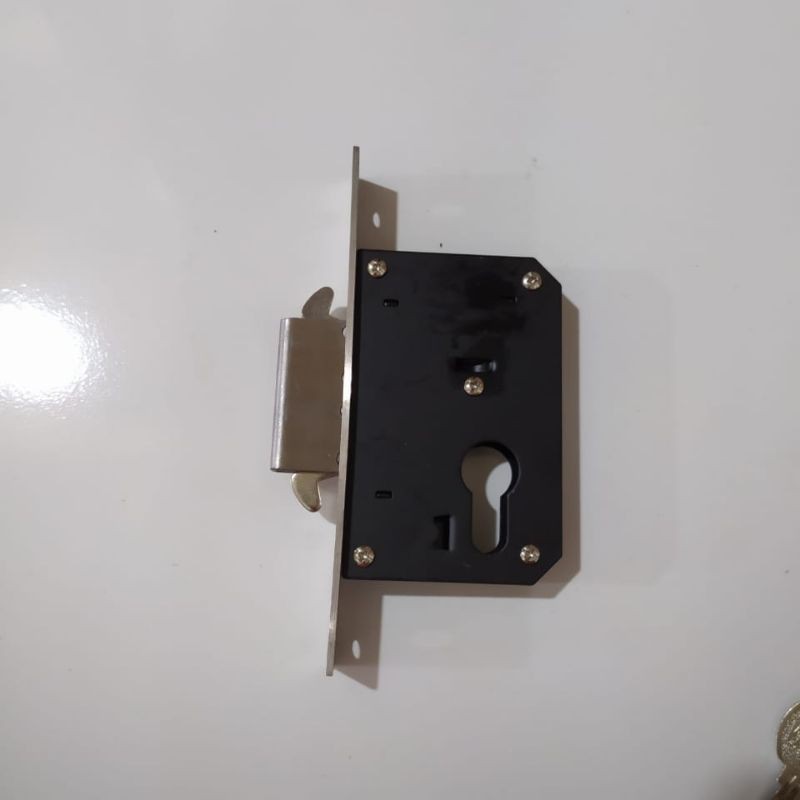 kunci pintu geser/ kunci sliding door/ bodi kunci pintu geser