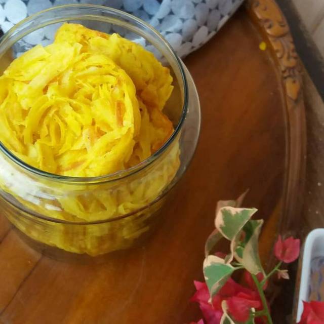 

KERUPUK KATAM / RODA 250 GR MAKANAN CEMILAN TRADISIONAL MINANGKABAU GURIH RENYAH ENAK