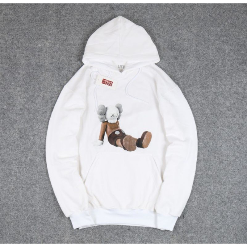 SWEATER HOODIE PRIA/WANITA UNIQLO KAWS