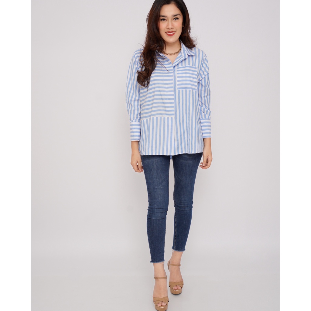 Kemeja Diandra Garis Biru Muda / Oversized Shirt