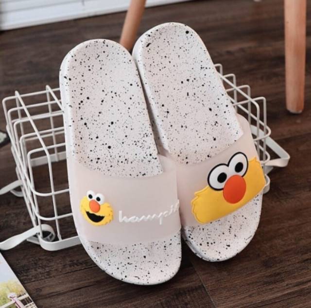 Sandal santai elmo / import