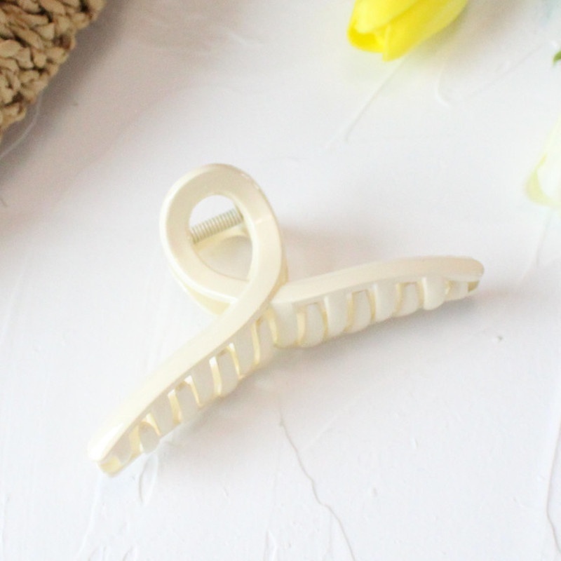 Korea Style Elegant Acrylic Hair Claw Bathing Washing Makeup Grab Hair Accessories for Women