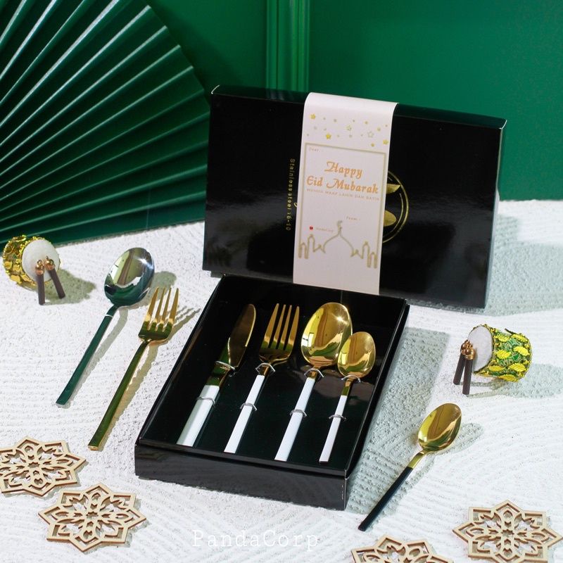 Cutlery Set Golden BNIB Alat Makan Sendok Garpu Knive Tea Spoon Fork Chopstick Gold Pink Black Malang Food Foodies Fancy Pretty Beautiful Round Platter Photograph Photography Premium Quality Stenlis Stenlish Steel Hoki