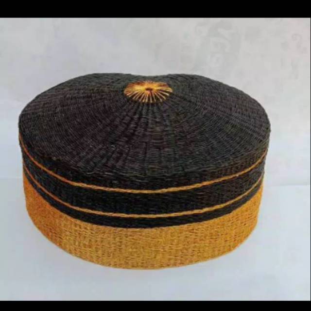 Kopiah peci Bone khas bugis