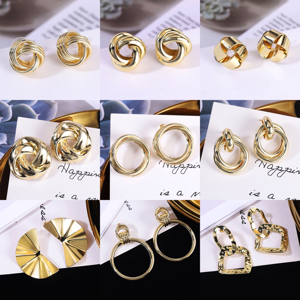 1 Pasang Anting Stud Bentuk Lingkaran Geometris Bahan Logam Gaya Retro Untuk Pesta