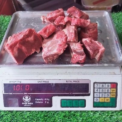 

Tulangan Sapi Nolan kiloan Halal 1kg potongan kecil