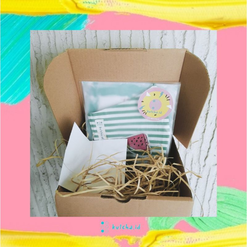 

Hampers gift box masker kain untuk kado/birthday gift/graduation/christmas