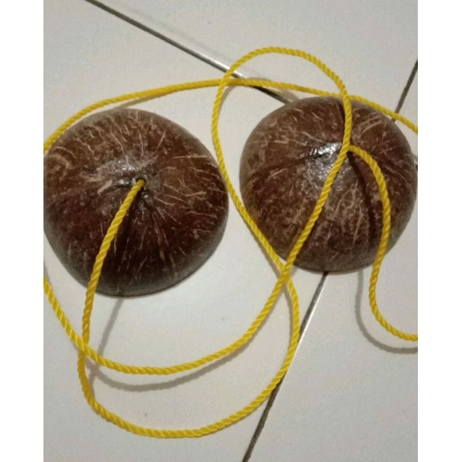 egrang batok kelapa egrang tempurung kelapa egrang untuk mengasah kecerdasan anak egrang mainan jadu