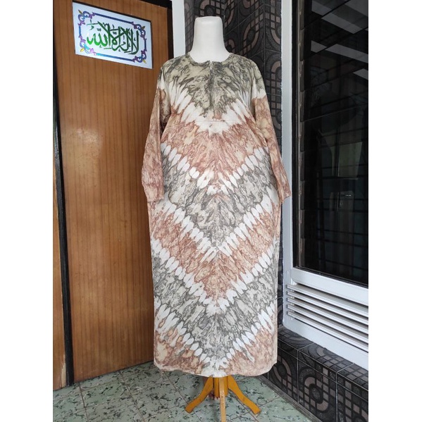 Longdres Kaos Motif Batik Abstrak Lengan Panjang