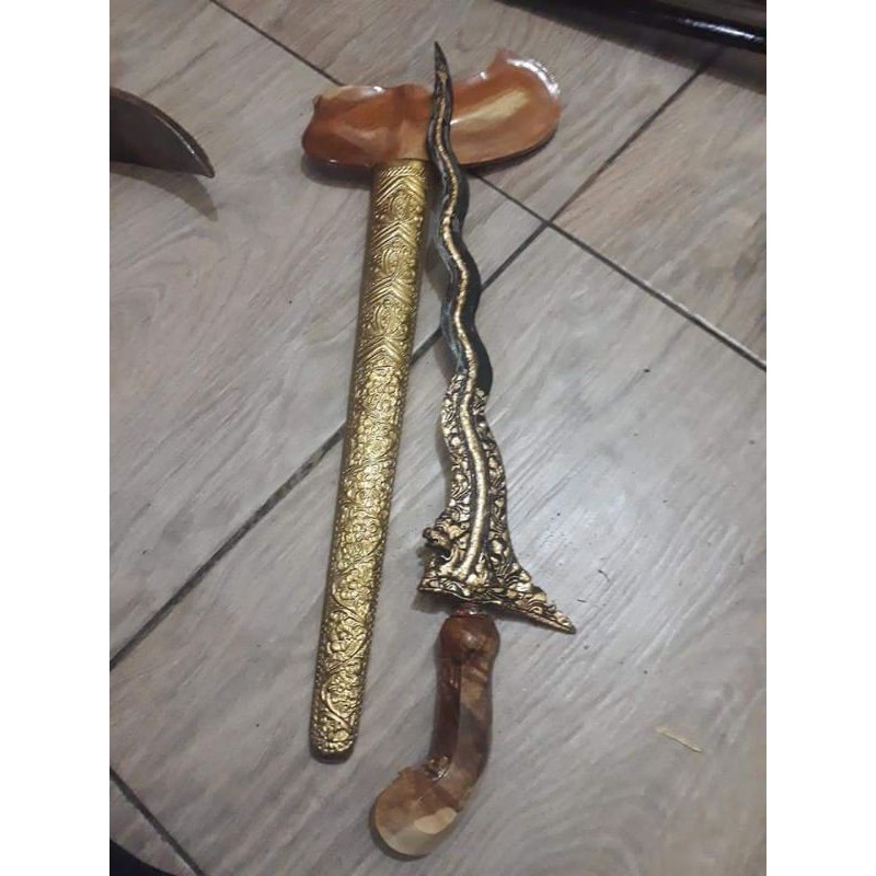 Keris naga sosro kinatah