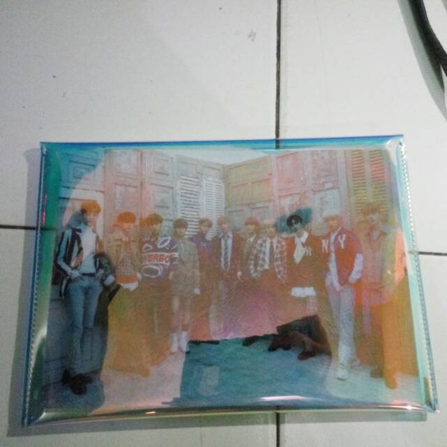 HOLOPOUCH WANNA ONE X GMARKET