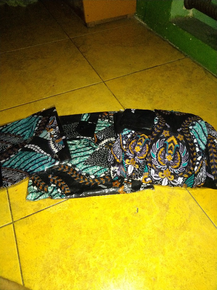 Sarimbit/couple Keluarga Sania Ruffle Ndoro Jowi Original Murah Dan Terbaru