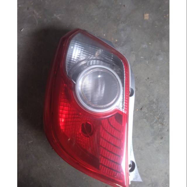 Stoplamp agya ayla 2014
