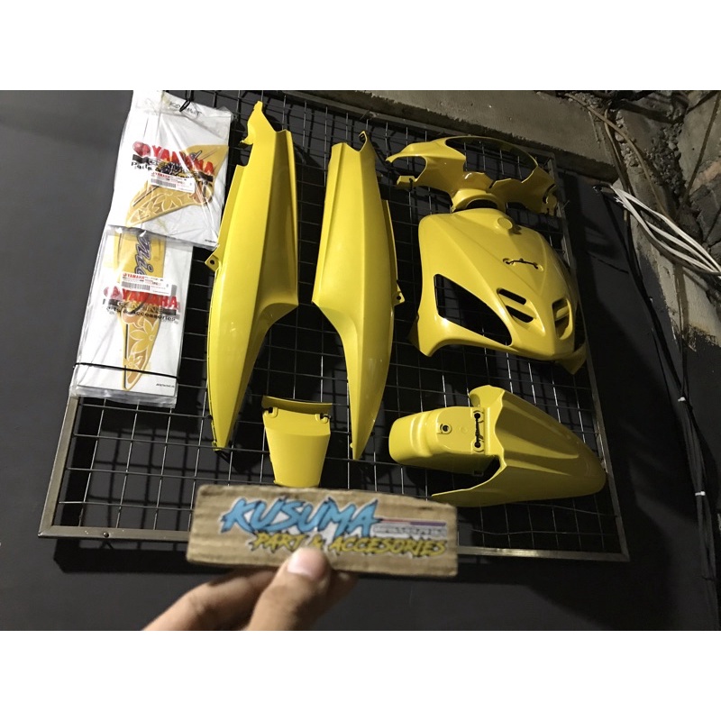body mio kuning original + Striping original bunga