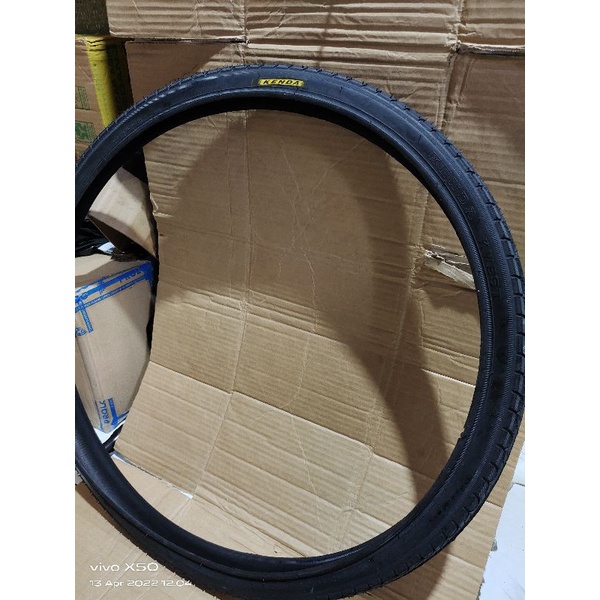 ban luar sepeda ukuran 26x1.25 merk kenda kwest
