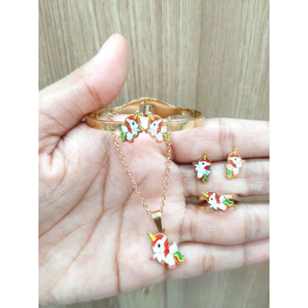 1 set perhiasan anak titanium