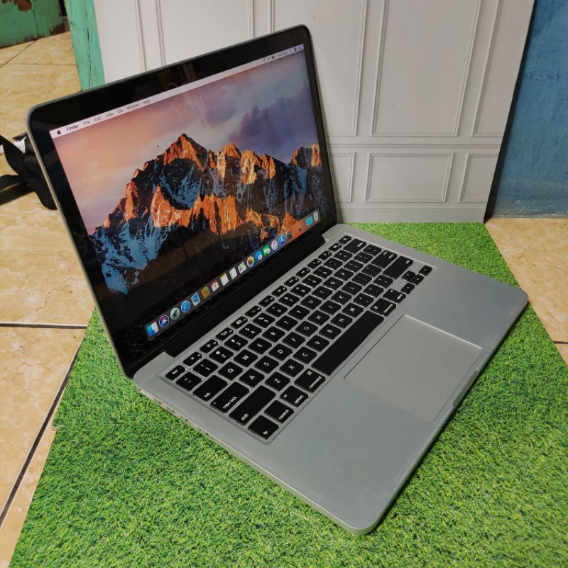 Laptop Macbook Pro Retina 13 inch 2015 Intel Cor i5 Ram 8GB SSD 128GB Like New Mulus