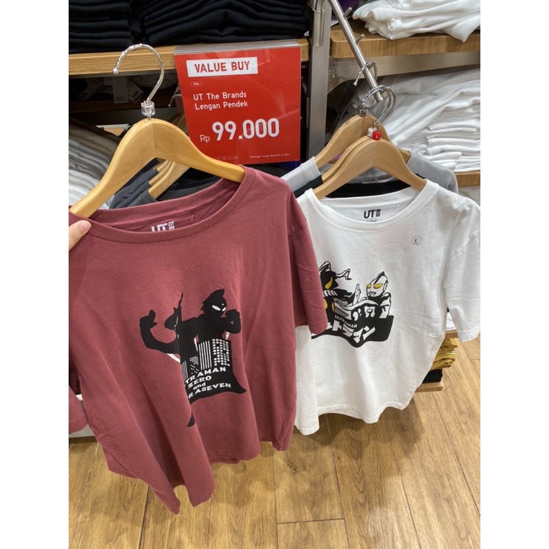 uniqlo x ultraman SALE