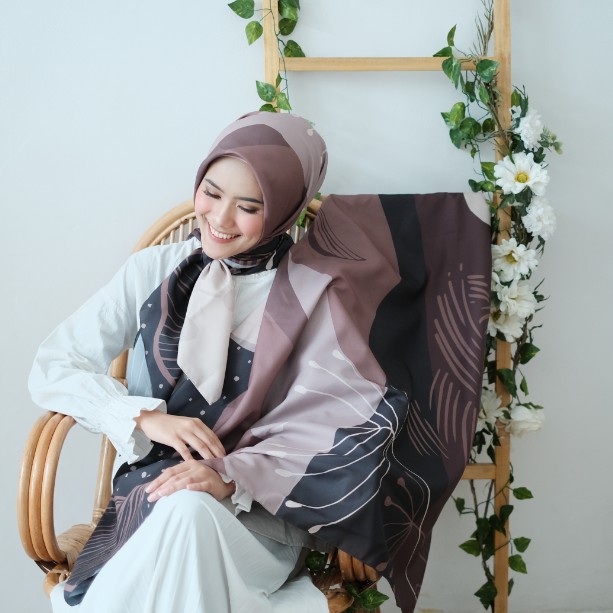 KERUDUNG SEGI EMPAT PRINTING MOTIF JILBAB SEGIEMPAT HIJAB SEGIEMPAT SCARF NAYLA