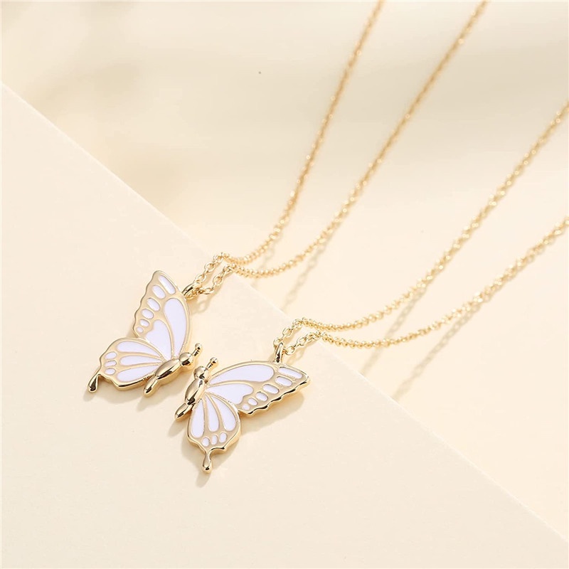 2pcs / set Kalung Choker Rantai Emas Dengan Liontin Kupu-Kupu Untuk Wanita