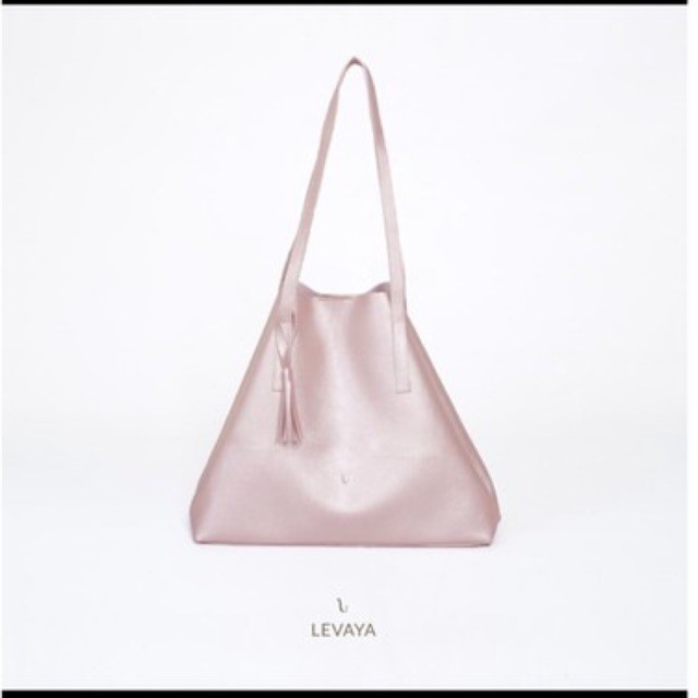 Preloved tote bag levaya