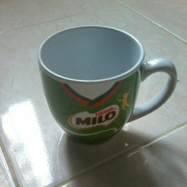 Gelas kaca milo