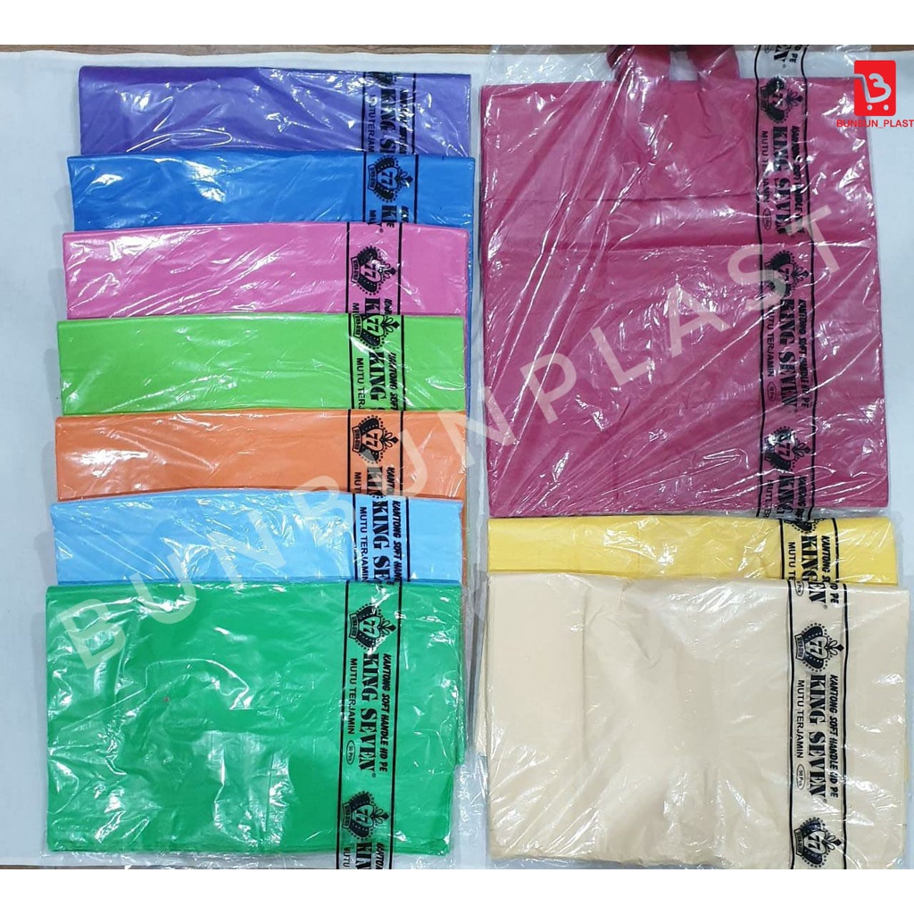 

PLASTIK SOFT HANDLE POLOS UK. 45X50 Merk King Seven / Kantong Plastik Handle/ Plastik Shopping Bag warna warni