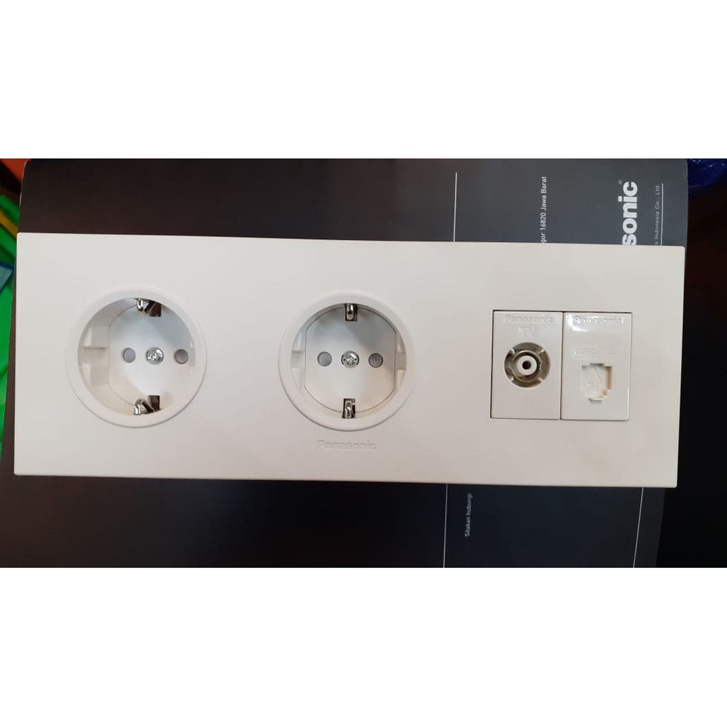 Panasonic Style E Putih Stop Kontak + Stop kontak + TV + Telp