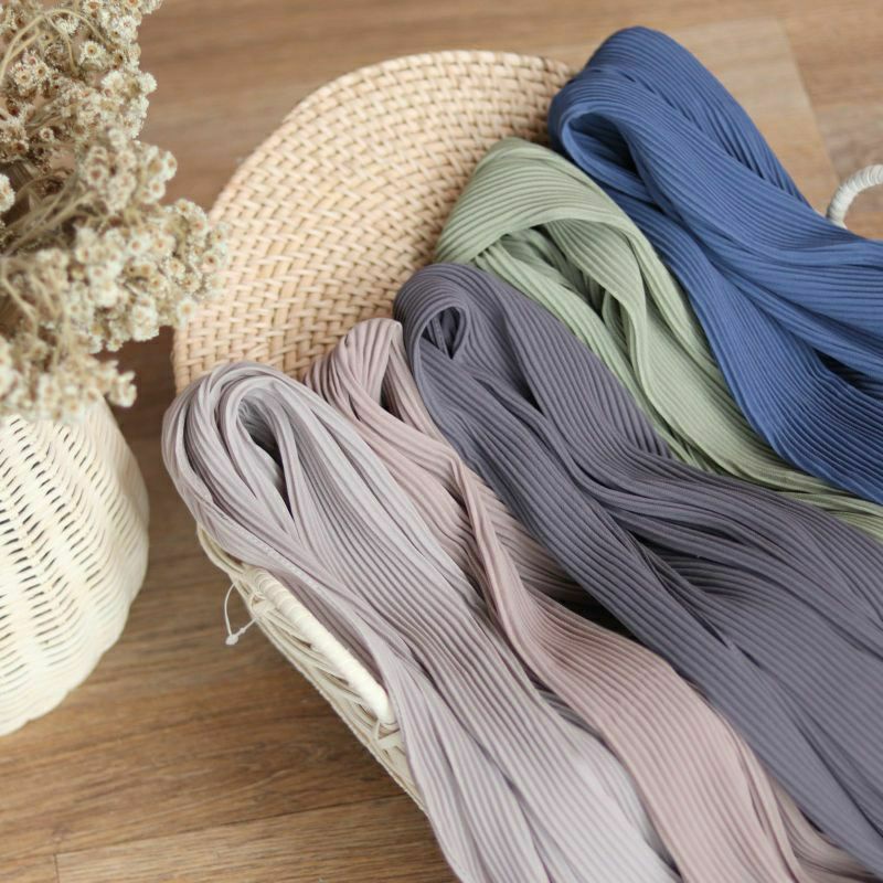 ELEA PLEATED SHAWL / Pashmina plisket ceruty