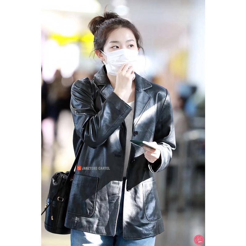 JNK x SEULGI - Jaket Semi Kulit Sintetis Viena Grade A Wanita Cewek Seulgi Red Velvet Kpop Leather Jacket Women Blazer Original Premium Import Distro Kulit Oversized Besar Tebal Button Korea Elegan Anak Muda Remaja Dewasa Klassik Formal Acara Pesta Dinner